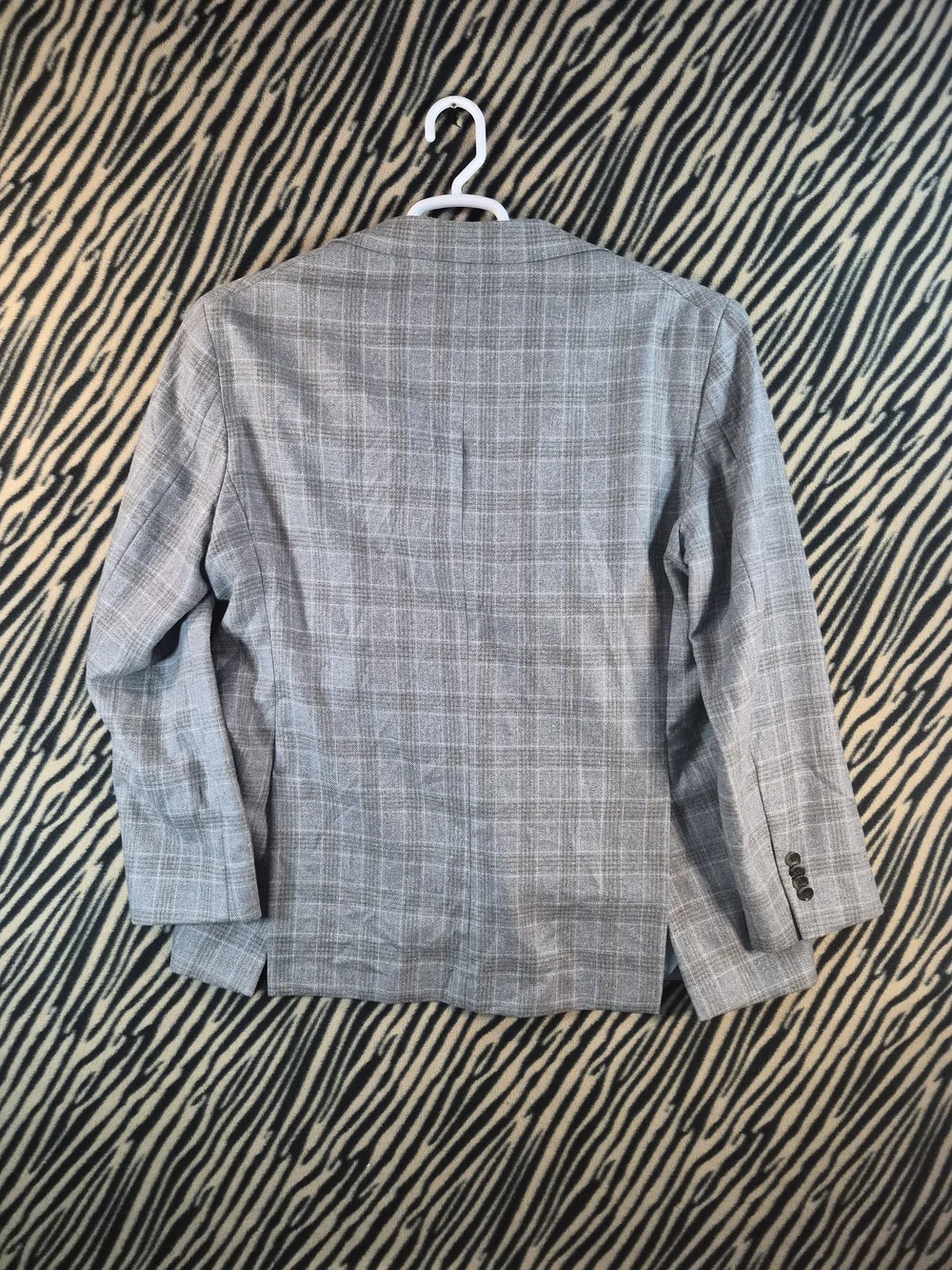 Jos. A. Bank Reserve Men's Grey Plaid Blazer Silk & Wool Mesh Woven in Italy 44R